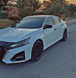 نيسان ألتيما